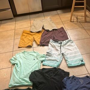 Mens summer bundle 3 shorts 1 board shorts 4 tshirts shorts size 31 shirts xs